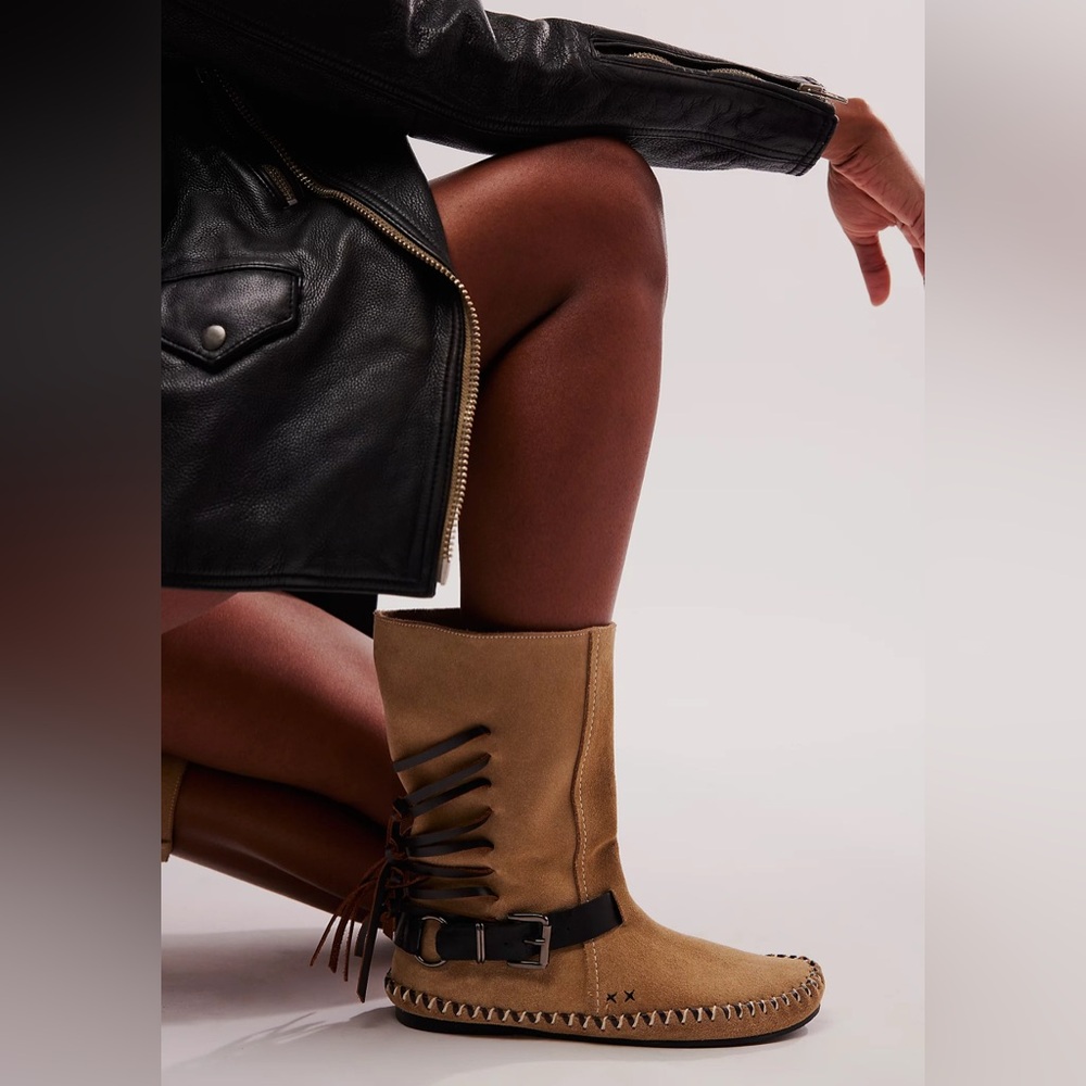 Coronado Mocc Boots Various Sizes